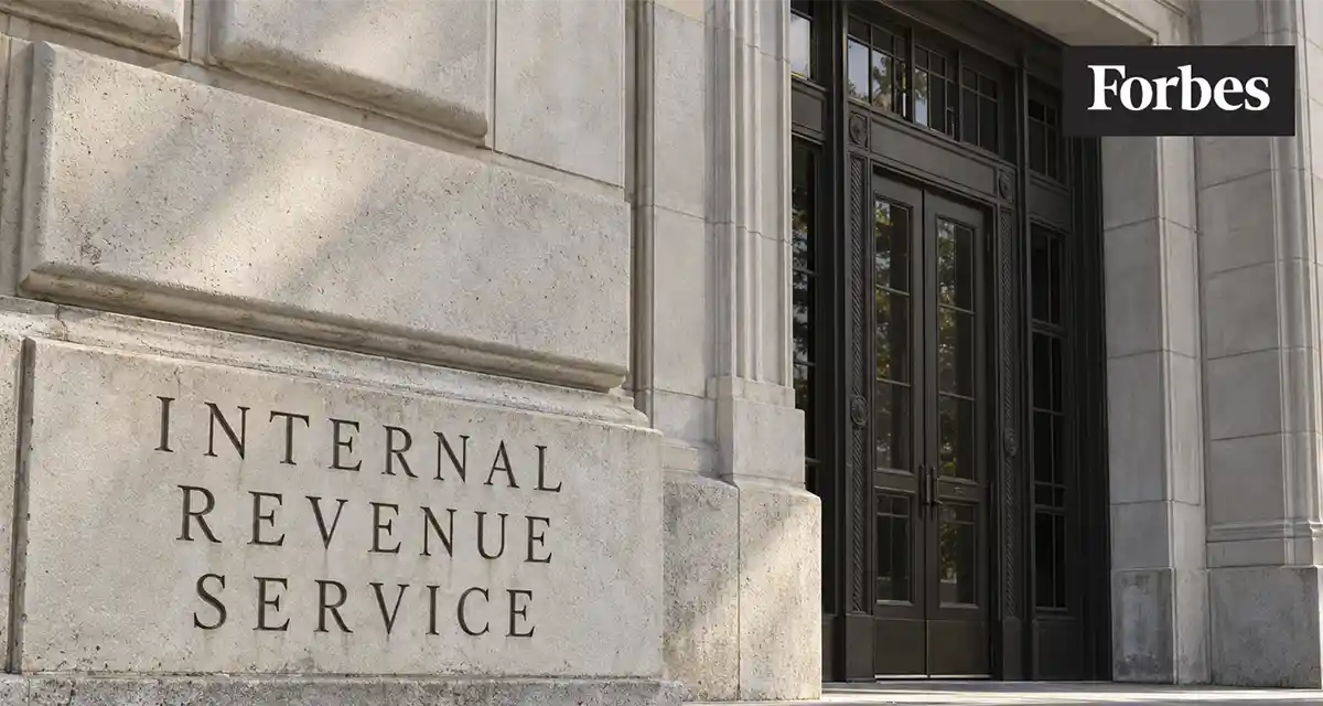 Forbes : l’IRS prévoit une Voluntary Disclosure Practice plus rapide avec des pénalités réduites